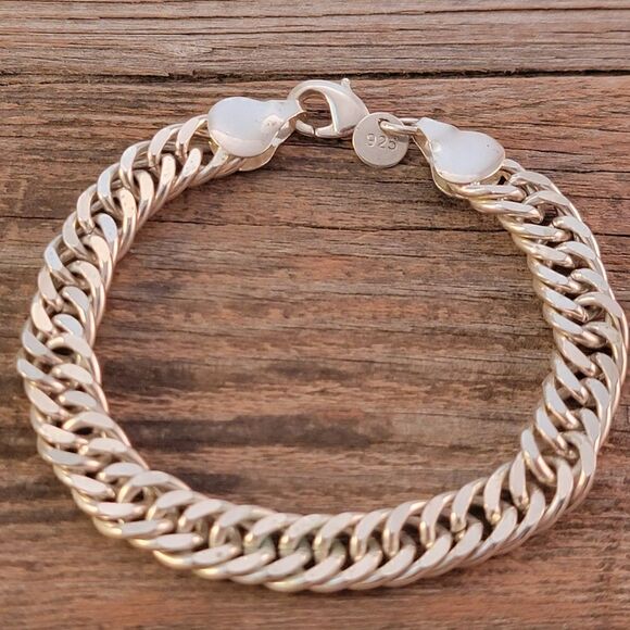 Silverplated Cuban Link Unisex 8" Chain Bracelet - Picture 2 of 6